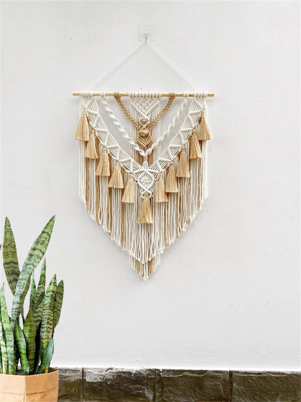 Macrame Muse – Handmade Classic Wall Hanging for Timeless Home Décor