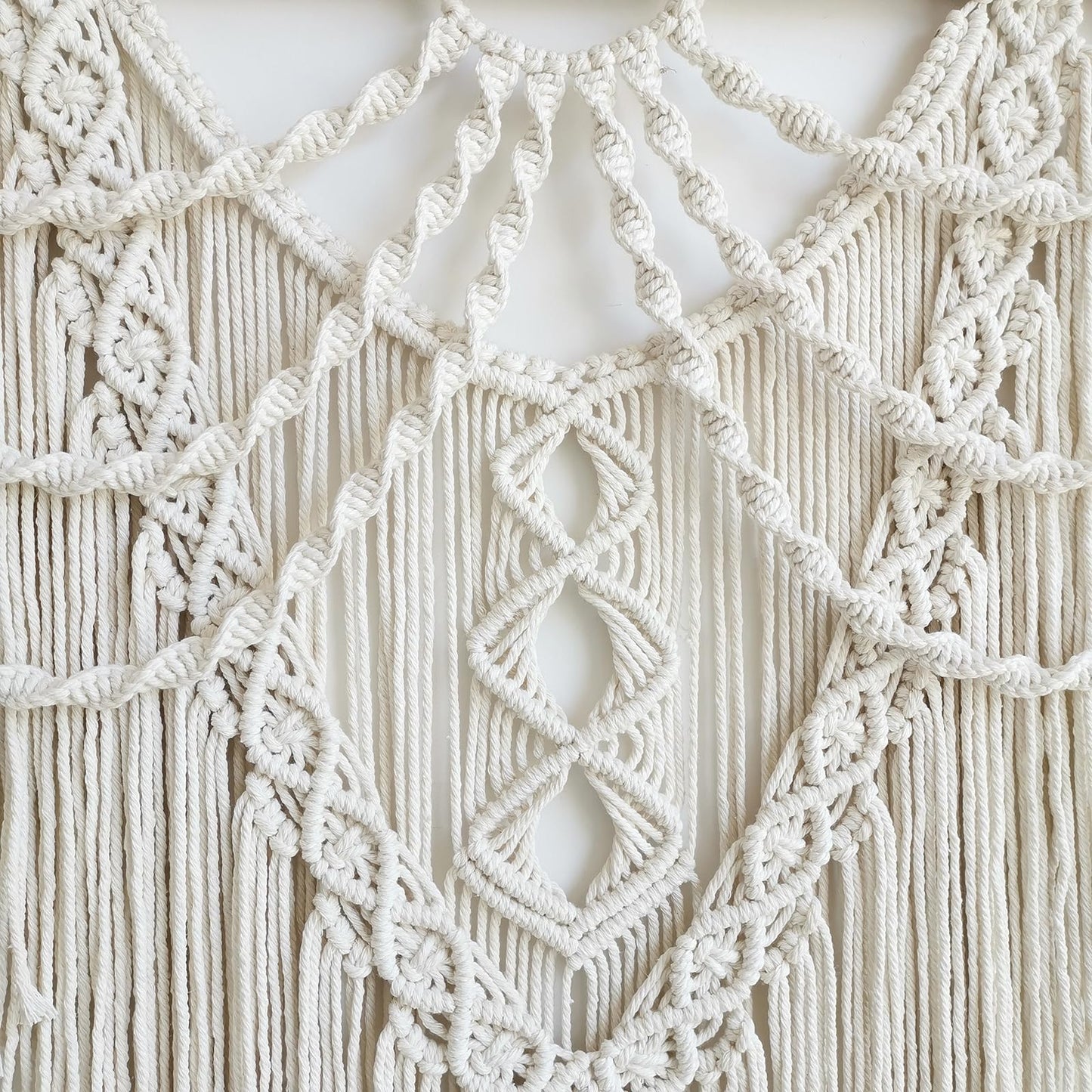 Macramé Wall Hanging – Grand Handwoven Boho Statement Tapestry