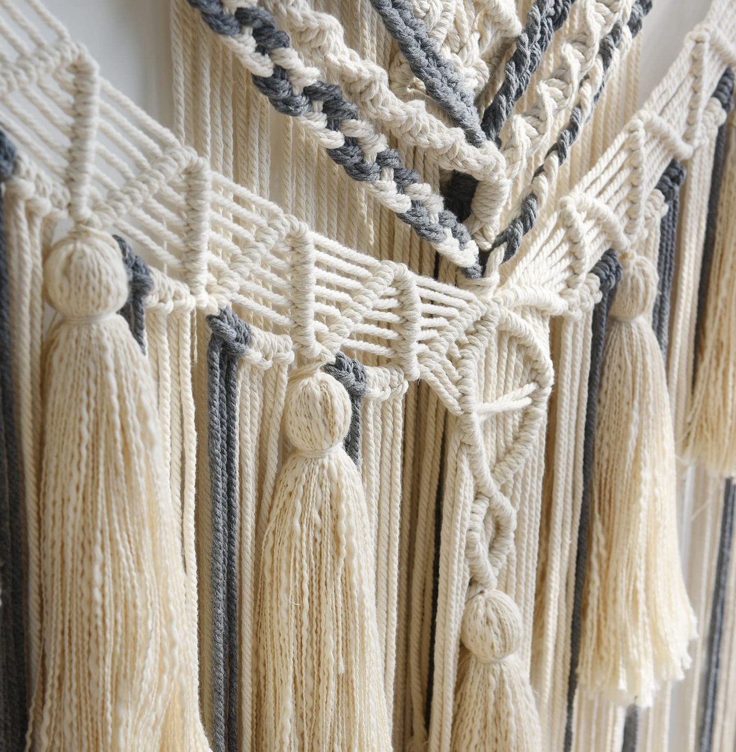 Macramé Wall Hanging – Boho Luxe Two-Tone Tapestry with Tassels